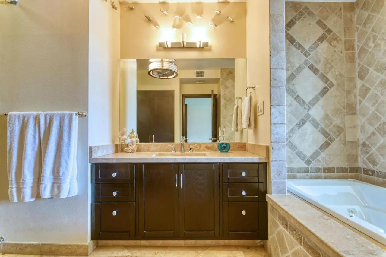 Perfect Location - Puerta Cabo Village 500 Steps To The Beach & Resorts Cabo San Lucas